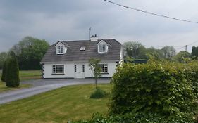 Cloonboo Lodge 9 Beds Sleeps 12